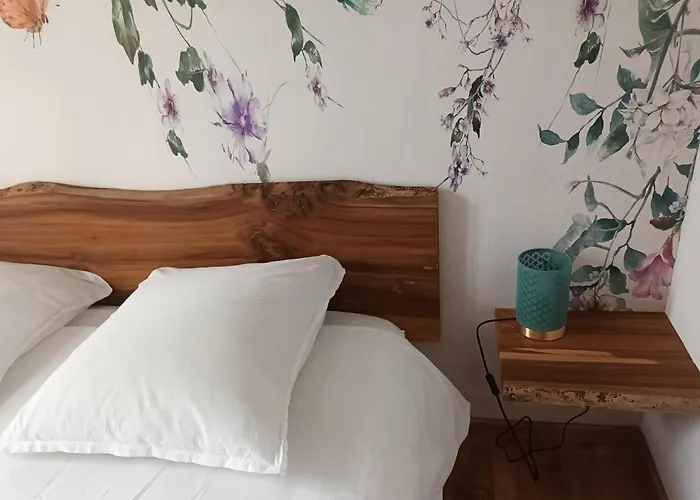 La Mariotte ベッド・アンド・ブレックファスト 3*